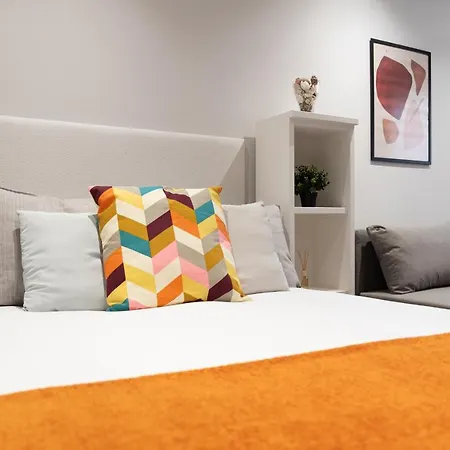 Apartman El Loft De Castrelos Con Parking *