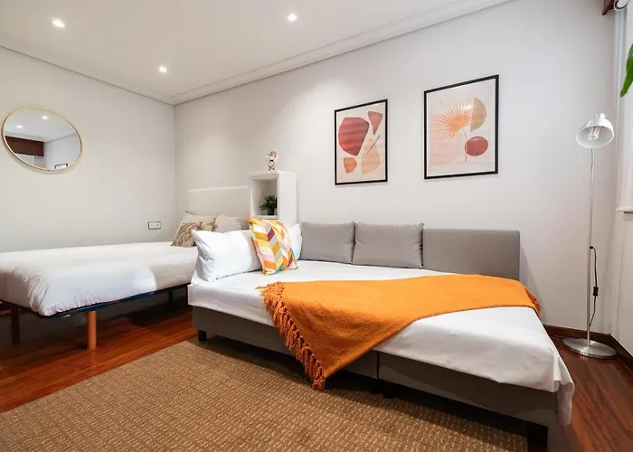 El Loft De Castrelos Con Parking Apartment